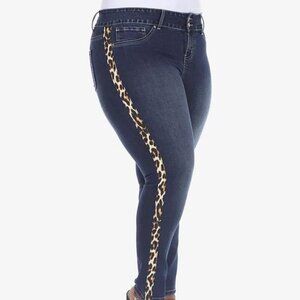 White Mark Plus Super Stretch Denim Cheetah Panel Jeans Dark Blue - Size 16 NWT
